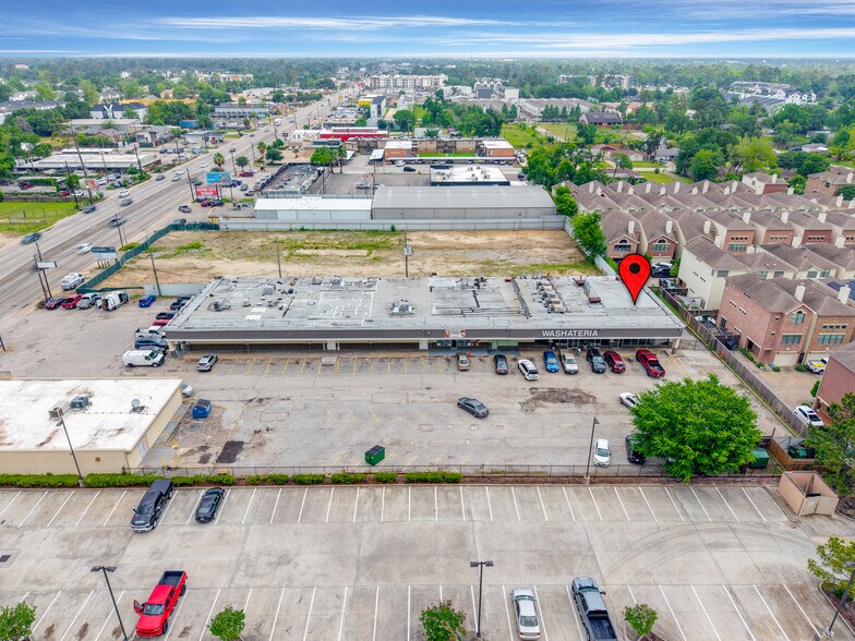 More Photos Of 4424 N Shepherd Dr, Houston Storefront For Lease