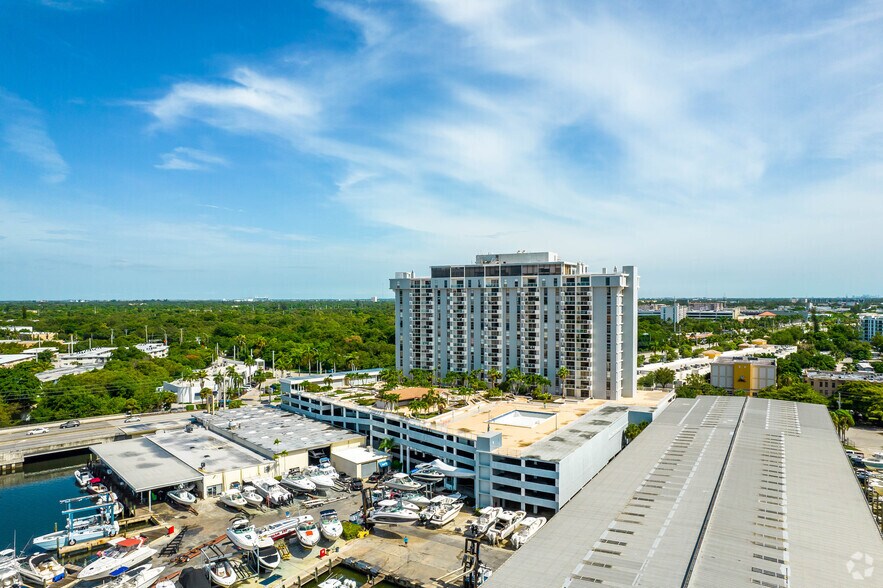 More Photos Of 13499 Biscayne Blvd, Miami Coworking Space