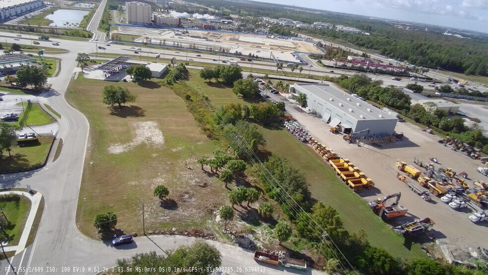 More Photos Of Park 82 Dr, Fort Myers Land For Sale