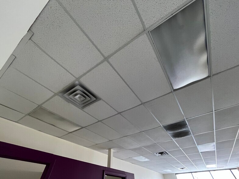 More Photos Of 2350 Miracle Mile Rd, Bullhead City Storefront Retail Office For Sale