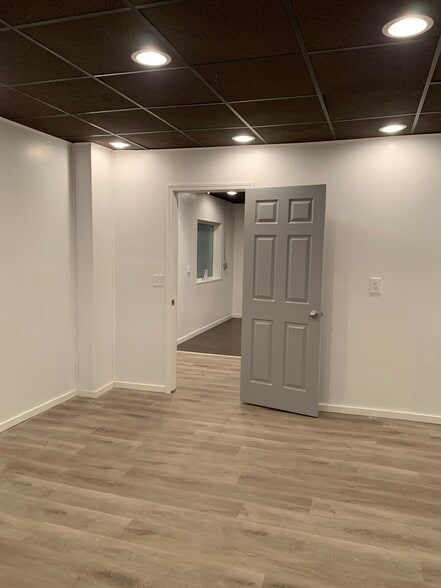 More Photos Of 353 SW 1st St, Pendleton Office For Lease