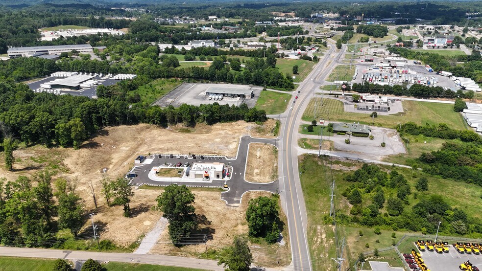 More Photos Of 7101 Strawberry Plains Pike, Knoxville Land For Lease