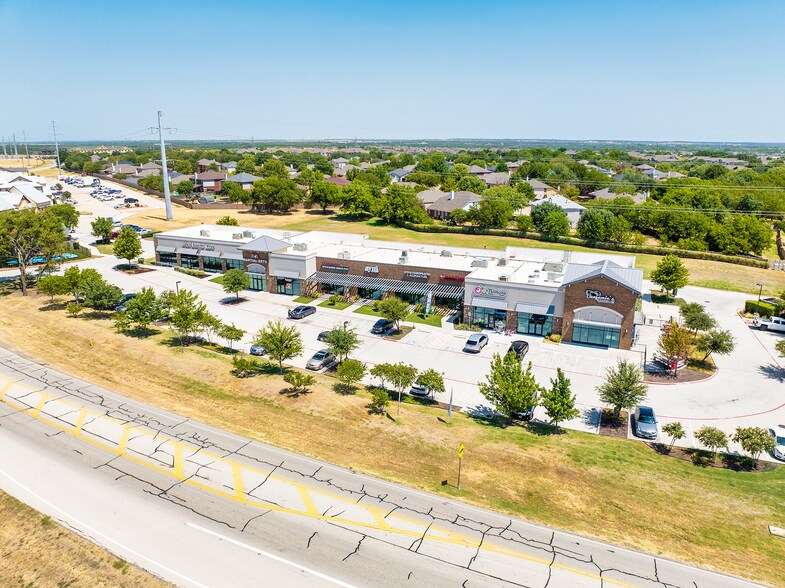 More Photos Of 295 W Byron Nelson Blvd, Roanoke General Retail For Lease