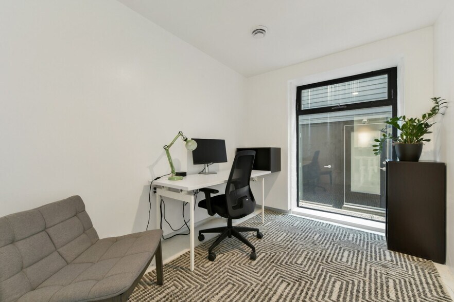 More Photos Of 555 E 2nd St, South Boston Loft Creative Space For Lease