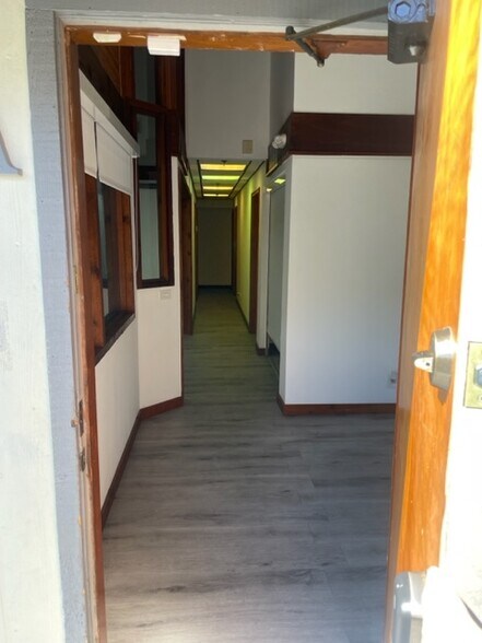 More Photos Of 8200 W Sunrise Blvd, Plantation Office For Sale