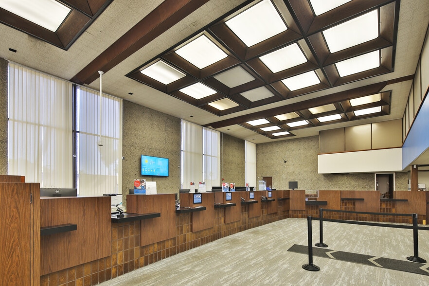 More Photos Of 2500 E Colorado Blvd, Pasadena Office For Sale