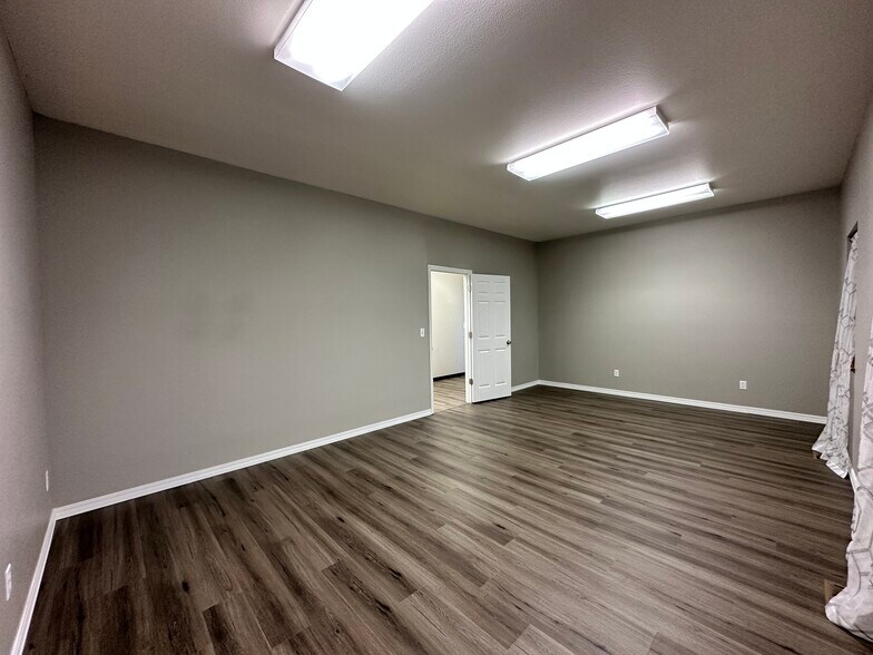 More Photos Of 4037 Hwy 93 N, Stevensville Office For Lease