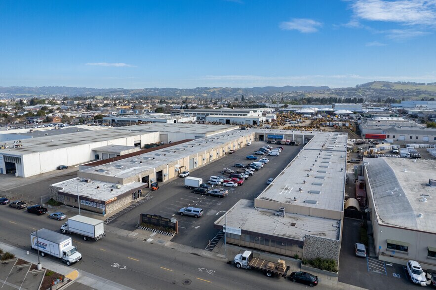 More Photos Of 2400-2496 Teagarden St, San Leandro Warehouse For Lease