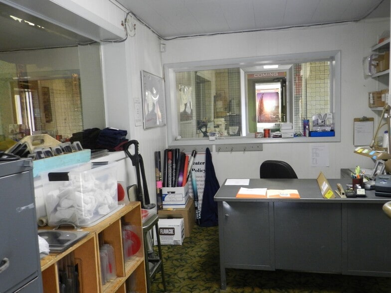 More Photos Of 27 S Cascade Ave, Montrose Theater Concert Hall For Sale