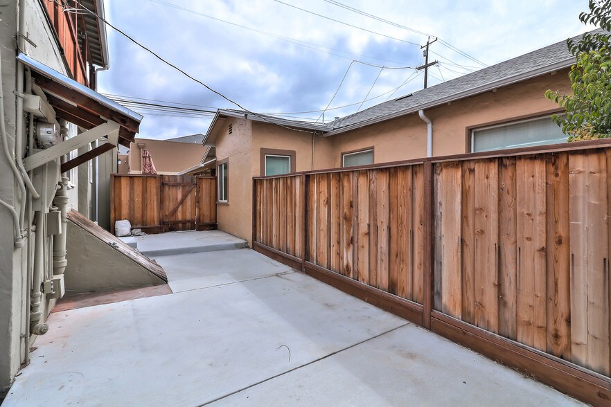 More Photos Of 66 3rd St, Gilroy Apartments For Sale