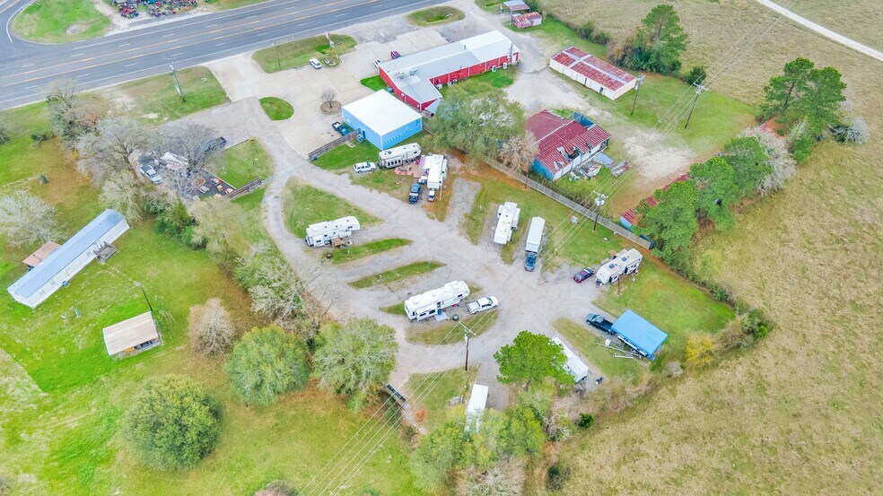 More Photos Of 3685 Highway 19, Huntsville Storefront Retail Residential For Sale