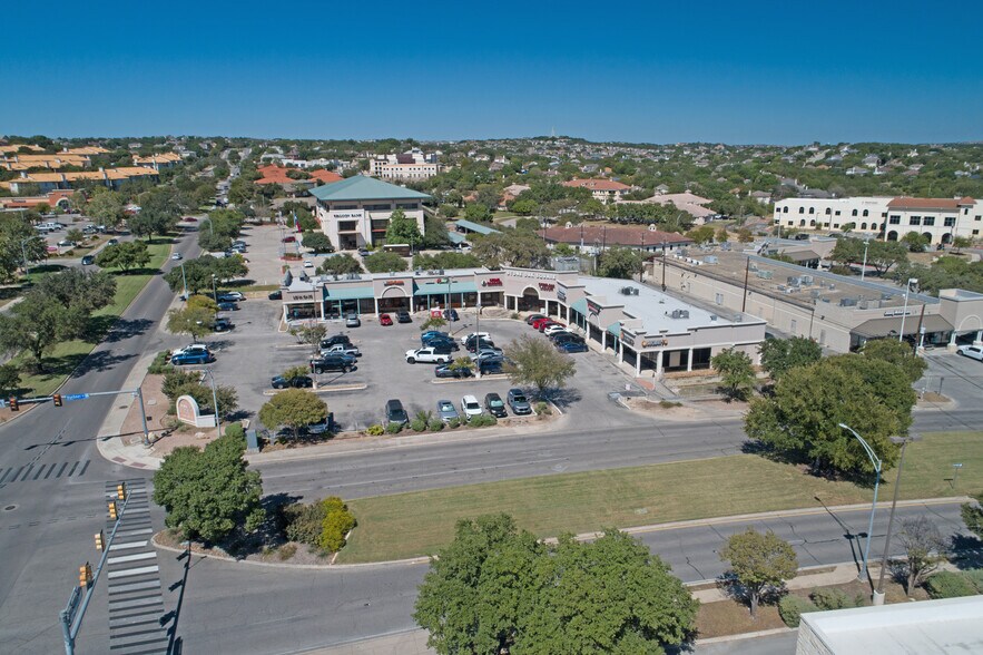 More Photos Of 19202 Stone Oak Pky, San Antonio Storefront Retail Office For Lease