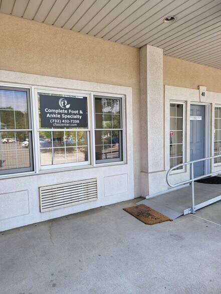 More Photos Of 41 Bridge St, Metuchen Office For Lease