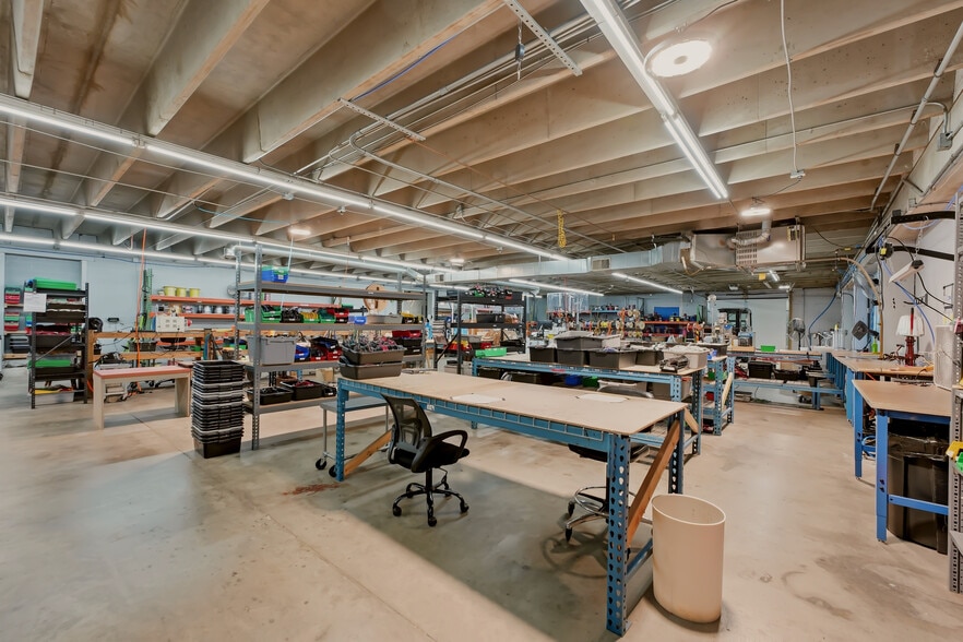 More Photos Of 303-311 E Anderson Ave, Knoxville Warehouse For Lease