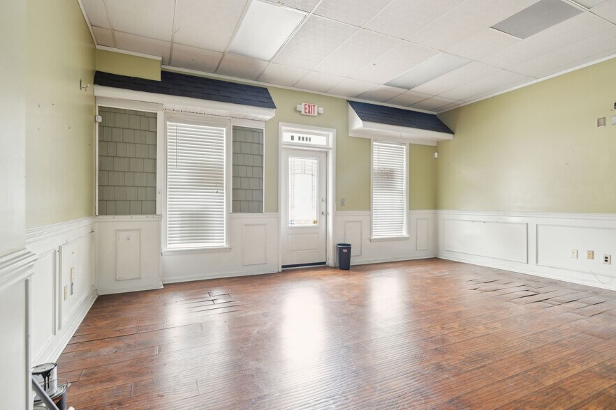 More Photos Of 9153 Two Notch Rd, Columbia Freestanding For Sale