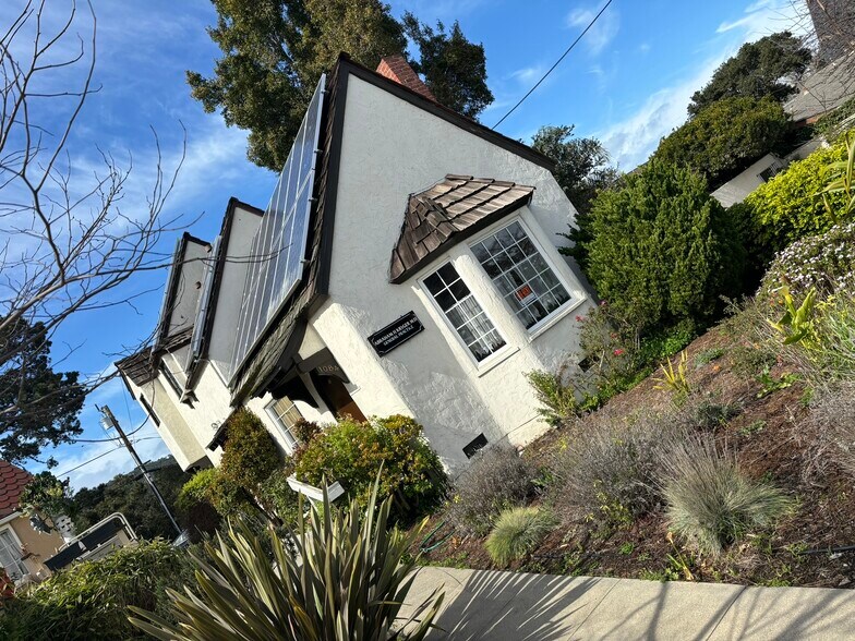 More Photos Of 1084 Cass St, Monterey Medical For Sale