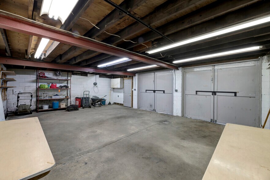 More Photos Of 102 Maple Hill Rd, Wilmington Self Storage For Sale