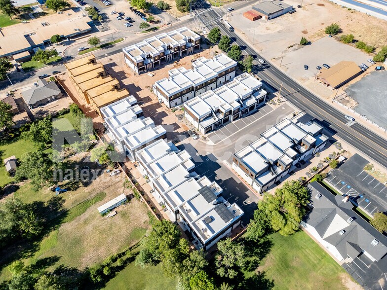 More Photos Of 80 W Center St, La Verkin Light Manufacturing For Sale