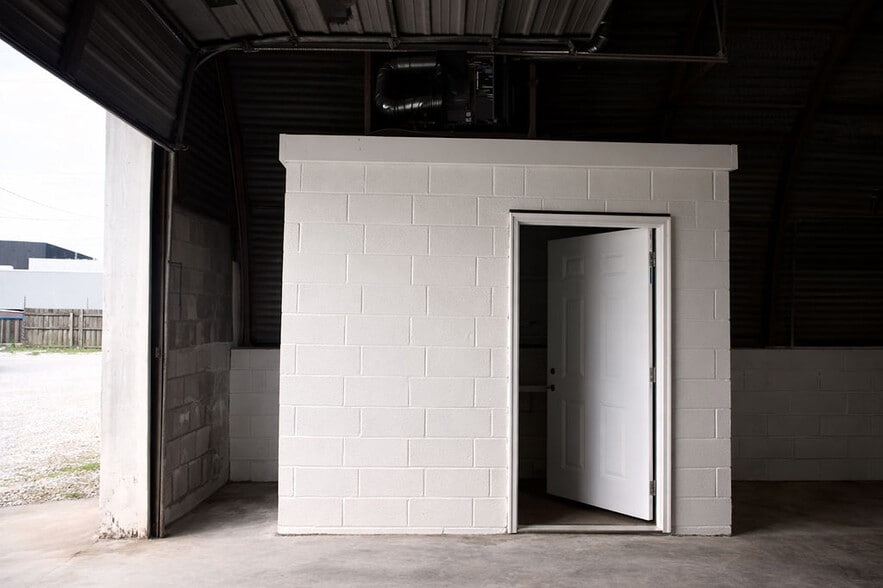 More Photos Of 563-565 MLK Jr Blvd, Fayetteville Freestanding For Lease