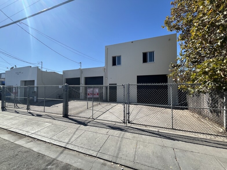 Primary Photo Of 419 MacArthur Ave, Redwood City Service For Sale