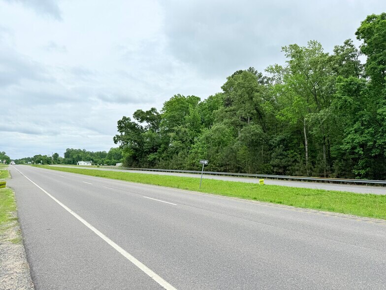 More Photos Of 7154 Richmond Hwy, Tappahannock Light Manufacturing For Sale