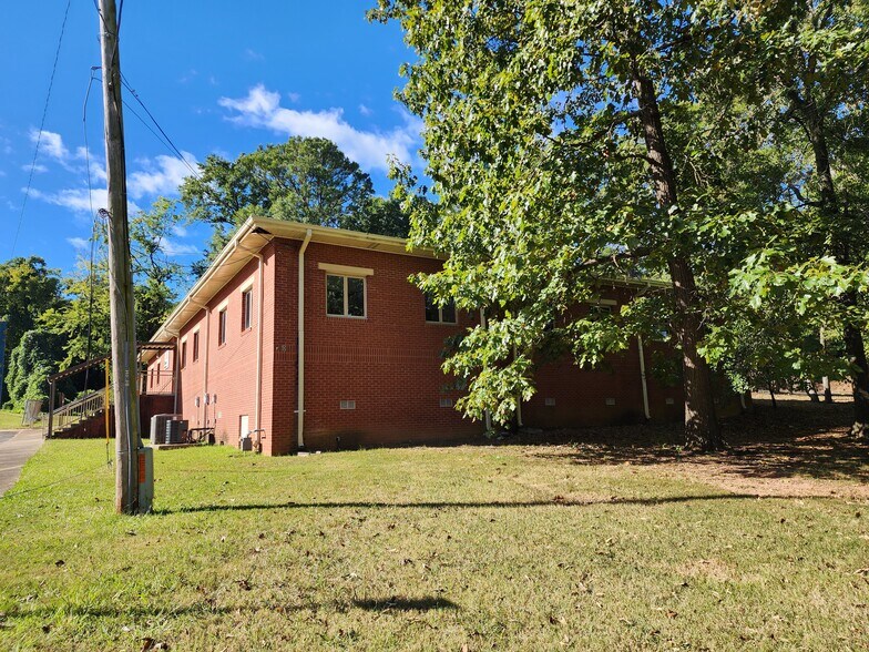 More Photos Of 301 21st Ave S, Birmingham Schools For Lease