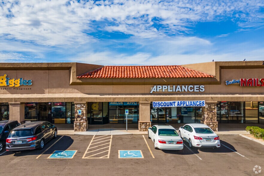 More Photos Of 2982 N Alma School Rd, Chandler General Retail For Lease