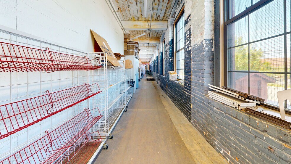 More Photos Of 51-55 Lake St, Nashua Light Manufacturing For Sale