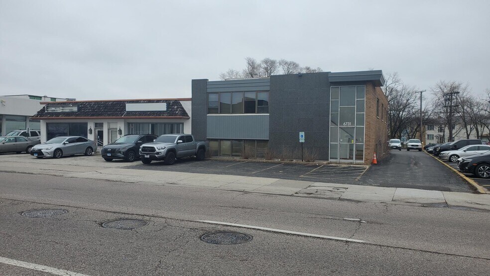 More Photos Of , Lincolnwood Unknown For Sale