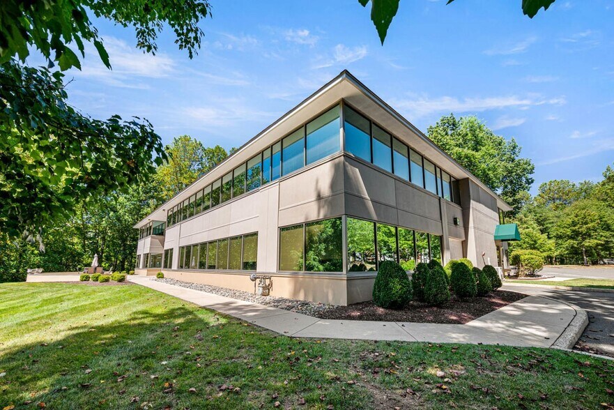 More Photos Of 505 Eagleview Blvd, Exton Unknown For Lease