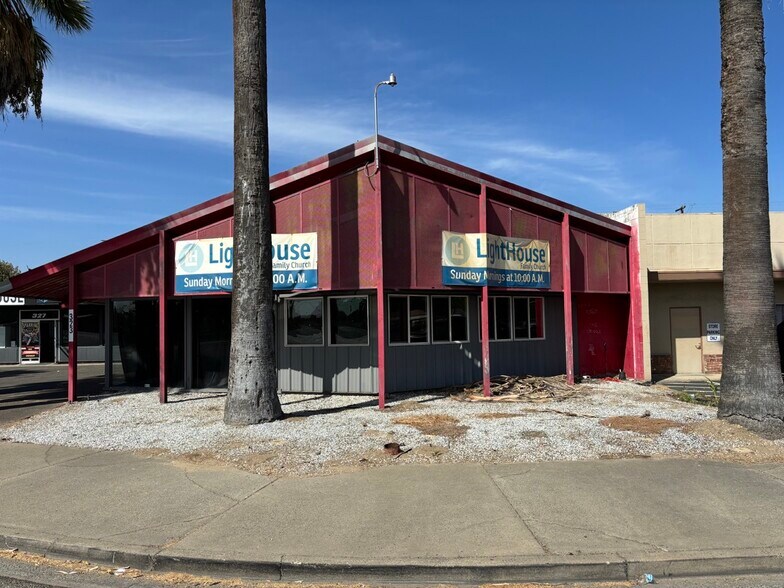 More Photos Of 323-327 W Canal Dr, Turlock Freestanding For Sale