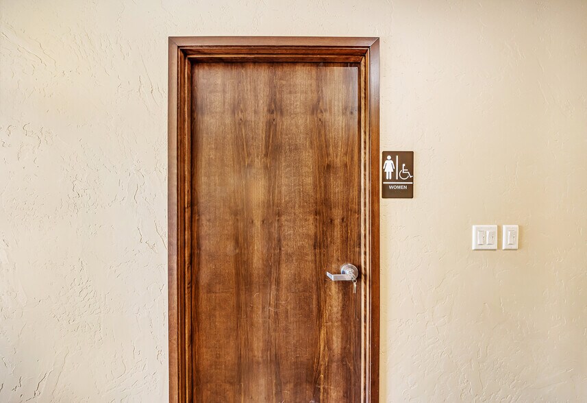 More Photos Of 389 Roberts Ct, Grand Junction Service For Sale