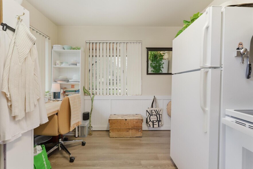 More Photos Of 642 Harwood St, Orlando Apartments For Sale