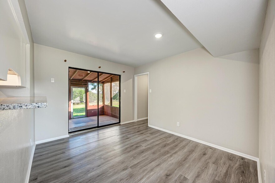 More Photos Of 3225 County Road 111, Lampasas Specialty For Sale