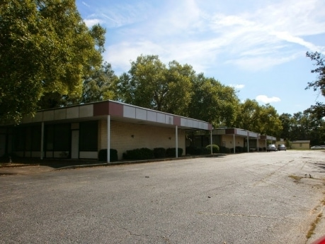 More Photos Of 507-577 N Houston Rd, Warner Robins General Retail For Sale