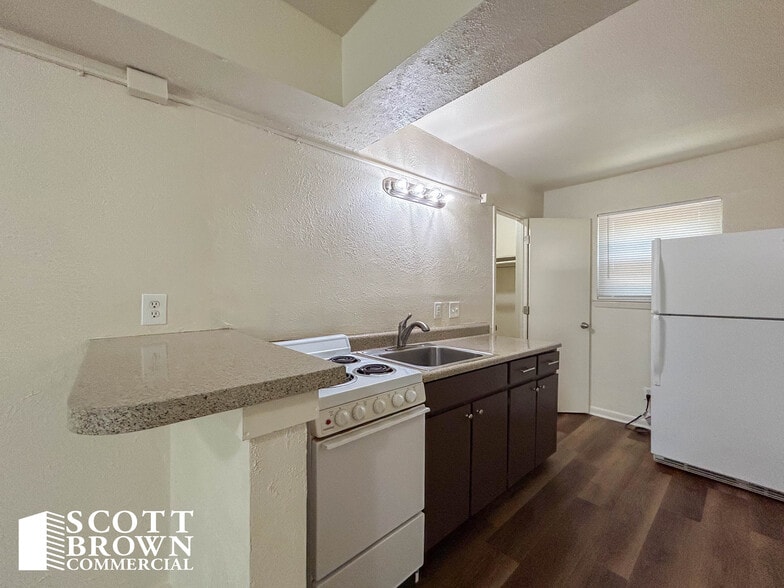 More Photos Of 2431 Stella St, Denton Apartments For Sale