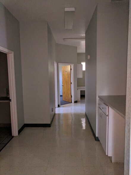 More Photos Of 150 SE 17th St, Ocala Office For Sale