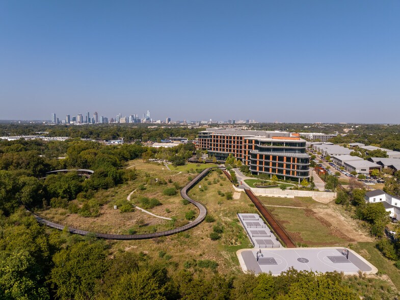 More Photos Of 1017 Springdale Rd, Austin Unknown For Lease