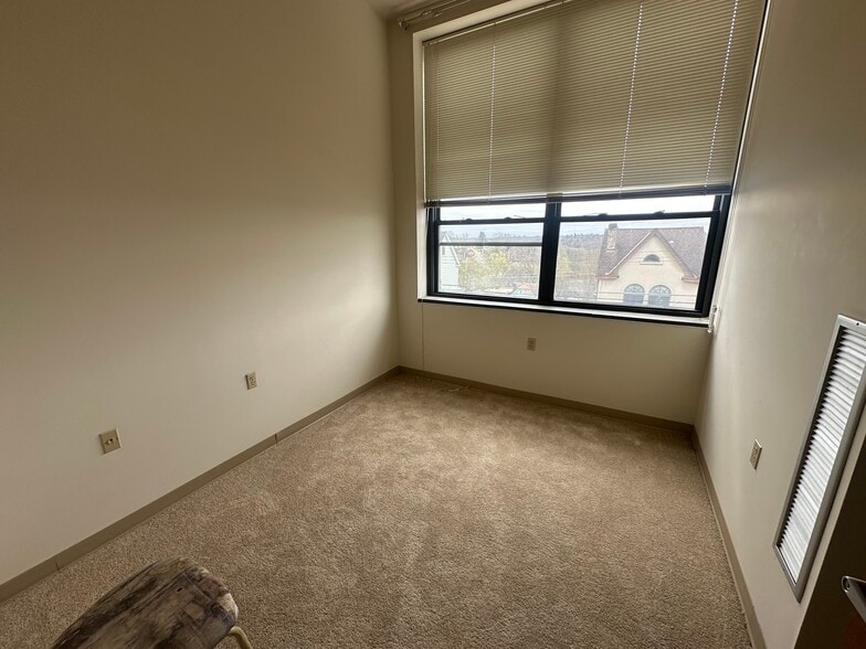 More Photos Of 215 Lelia St, Pittsburgh Apartments For Sale