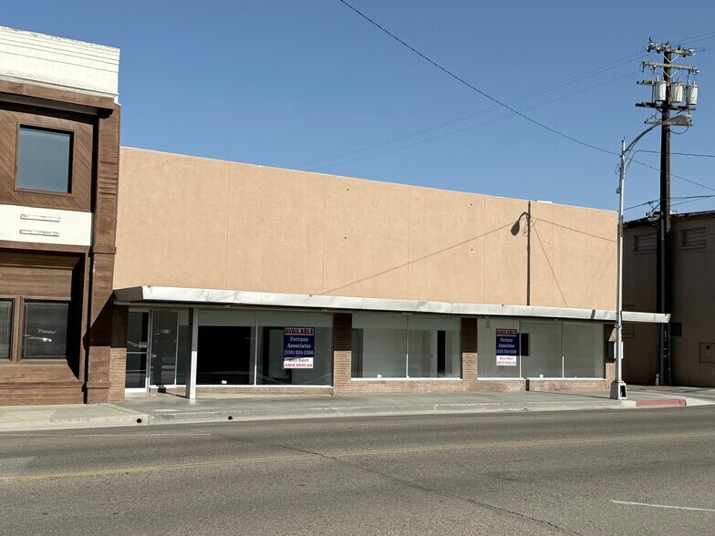 More Photos Of 2015 1st St, Selma Freestanding For Sale