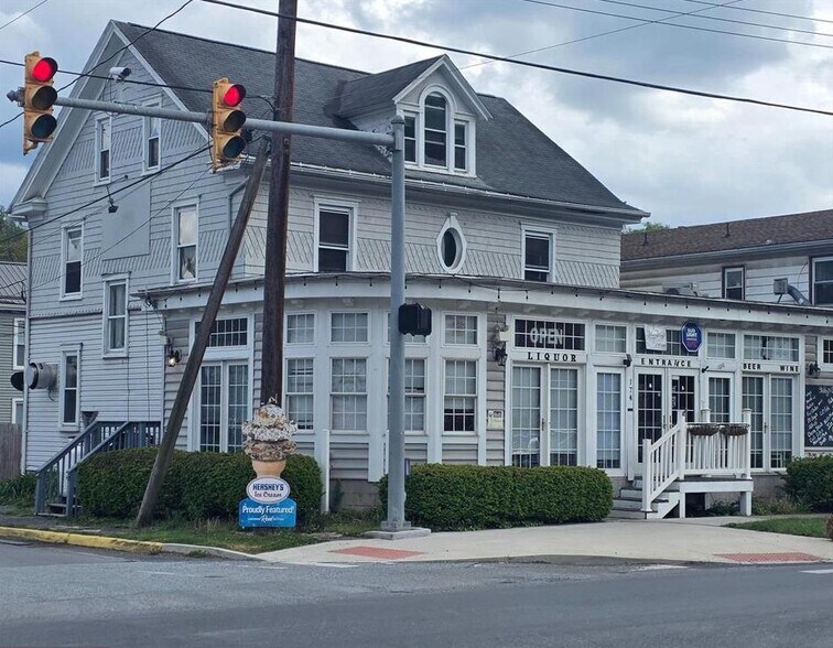 More Photos Of 174 N Washington St, Berkeley Springs Restaurant For Sale