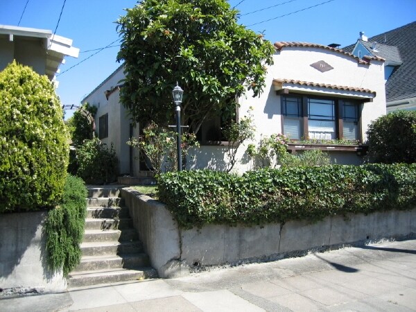 More Photos Of 2-10 7th St, Petaluma Apartments For Sale