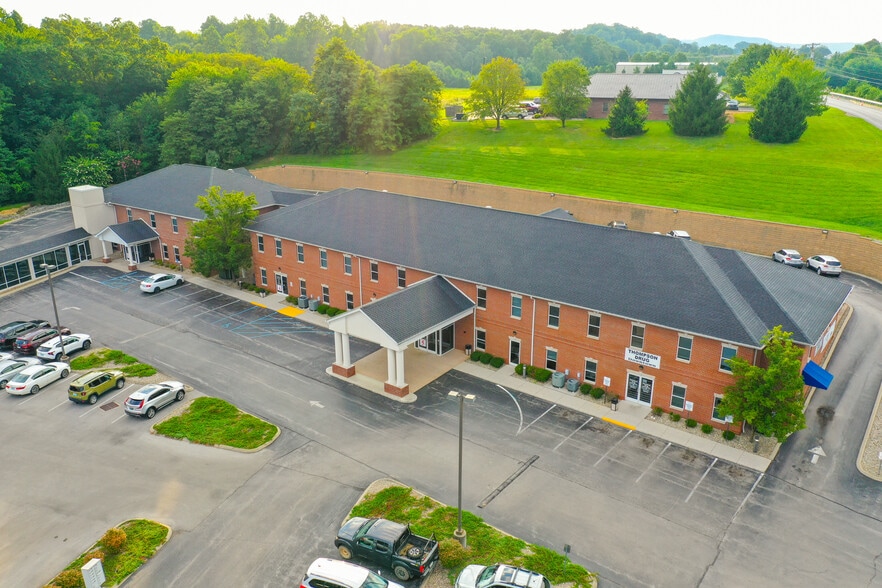 More Photos Of 803 Meyers Baker Rd, London Healthcare For Sale