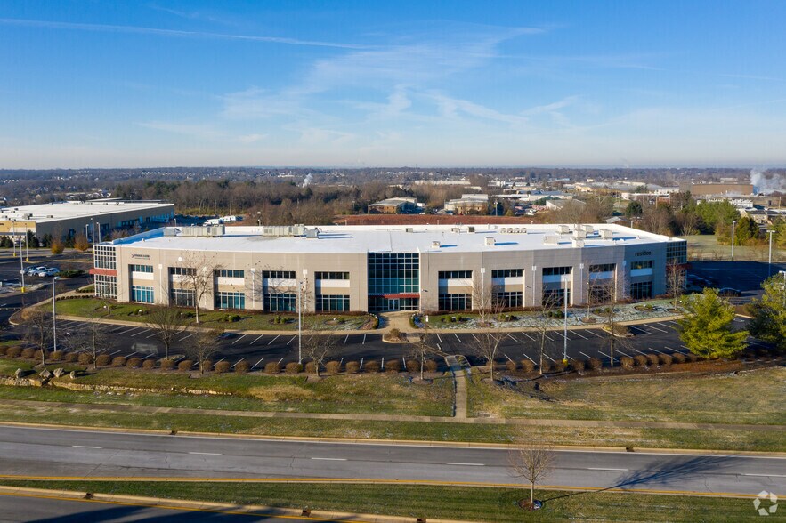 More Photos Of 2700 Blankenbaker Pky, Louisville Office For Lease