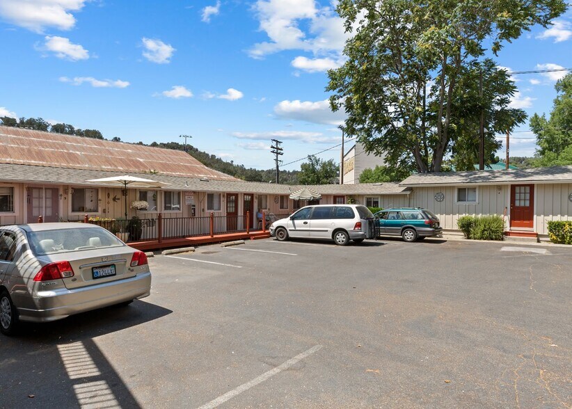 More Photos Of 308 N Washington St, Sonora Apartments For Sale