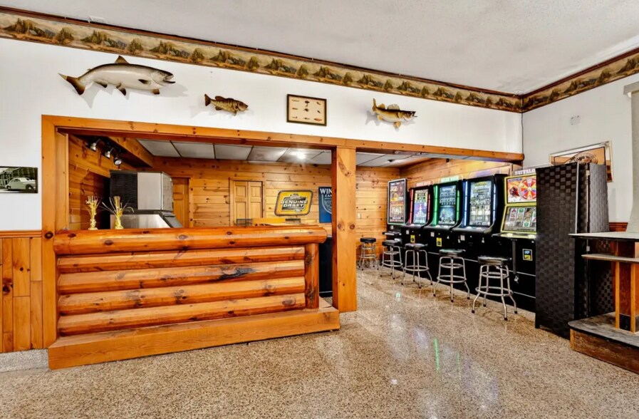 More Photos Of 5340 Bridge Rd, Mc Naughton Storefront Retail Residential For Sale