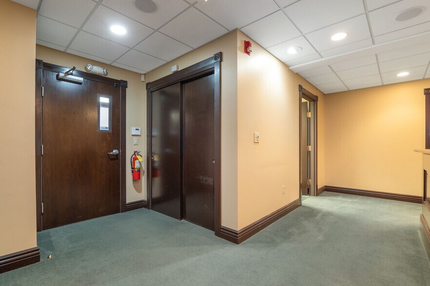 More Photos Of 19 Dove St, Albany Coworking Space