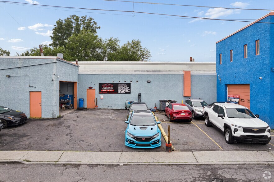 More Photos Of 720 Mulberry St, Allentown Auto Repair For Lease