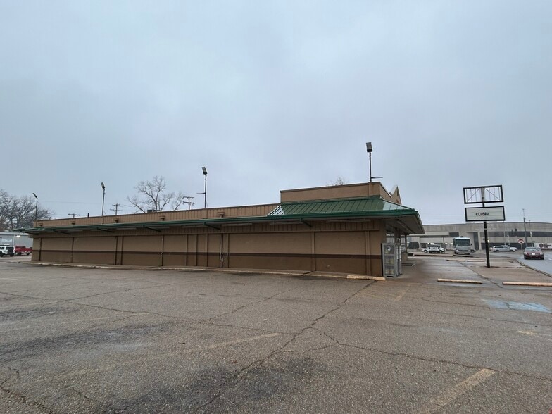 More Photos Of 115 Falls Blvd S, Wynne General Retail For Sale