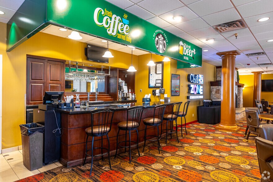 More Photos Of 801 Avenue Q, Lubbock Hotel For Sale